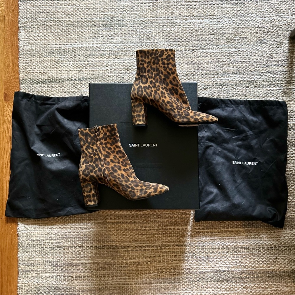 Cheetah print suede Saint Laurent Boots
